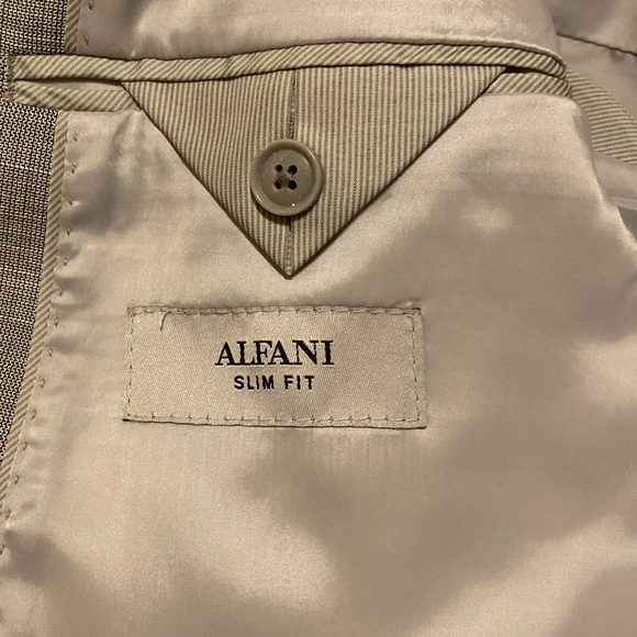 Men's Alfani Slim Fit Sport Coat. Size 40L. - Picture 3 of 4